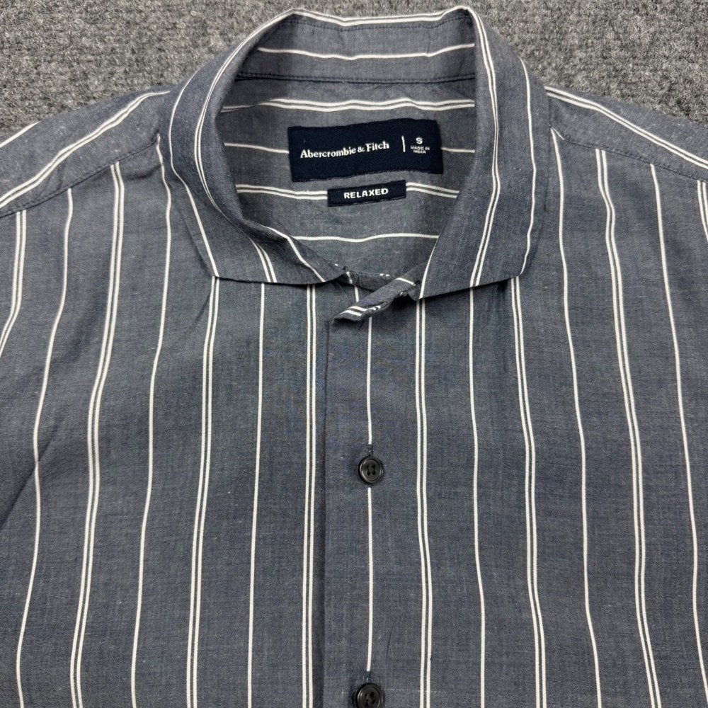 Abercrombie & Fitch Mens Relaxed Striped Short Sleeve Button Down Shirt Blue S